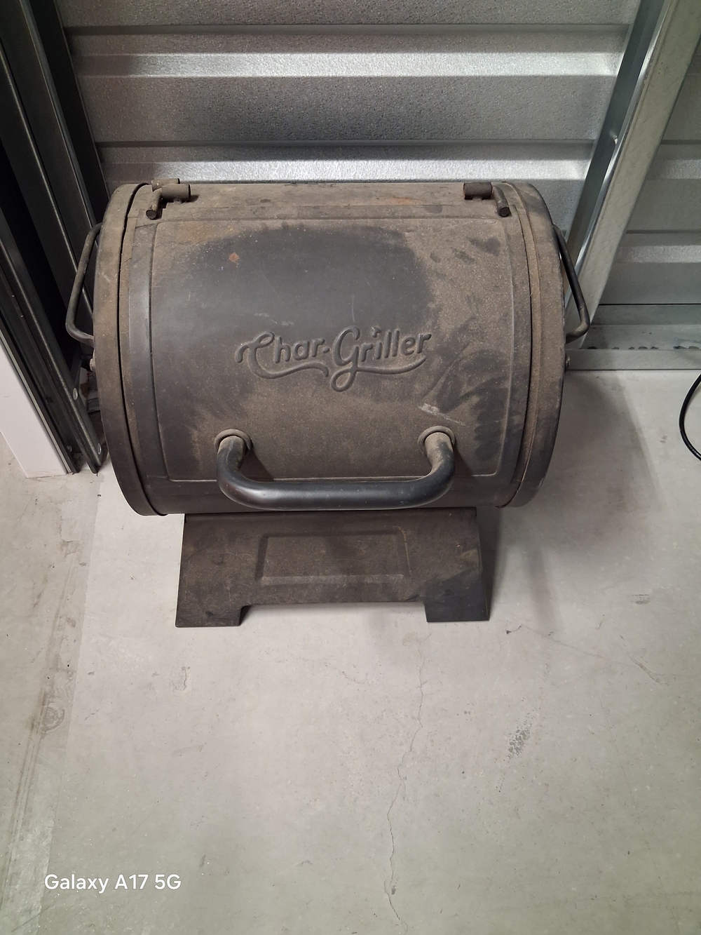 Char-Griller Portable Barrel Grill - Black